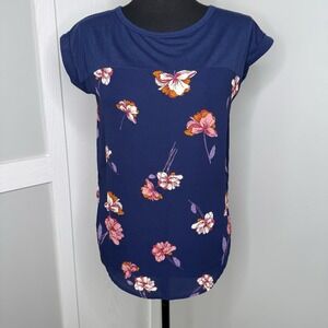 Rewind Navy Floral Butterfly Blouse Size XS Short Sleeve Casual Top‎